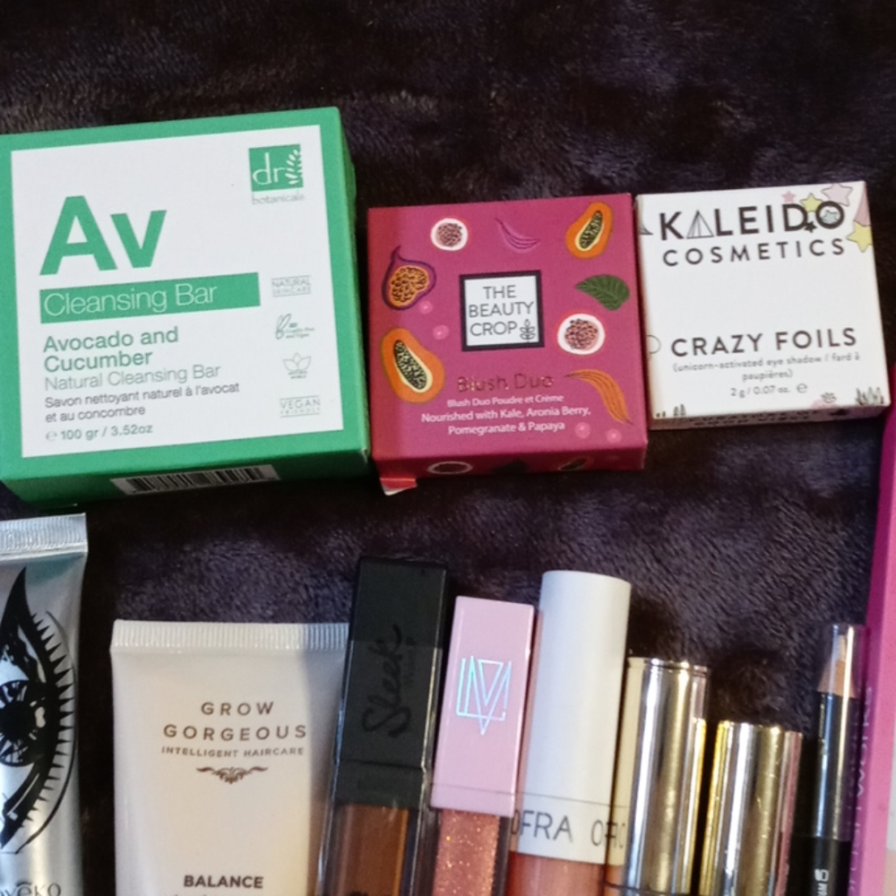 17pcs deluxe beauty bundle + bag & free gift - Picture 4 of 11